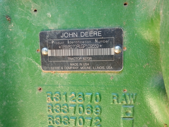 Photo of 2016 John Deere 8270R
