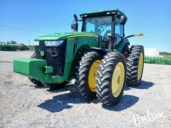 Photo of 2016 John Deere 8270R
