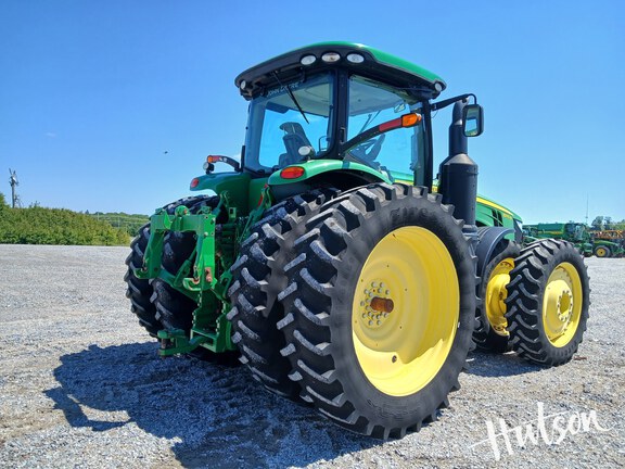 Photo of 2016 John Deere 8270R