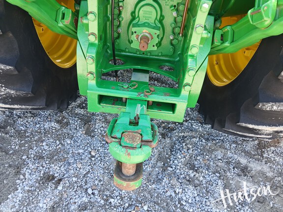 Photo of 2016 John Deere 8270R