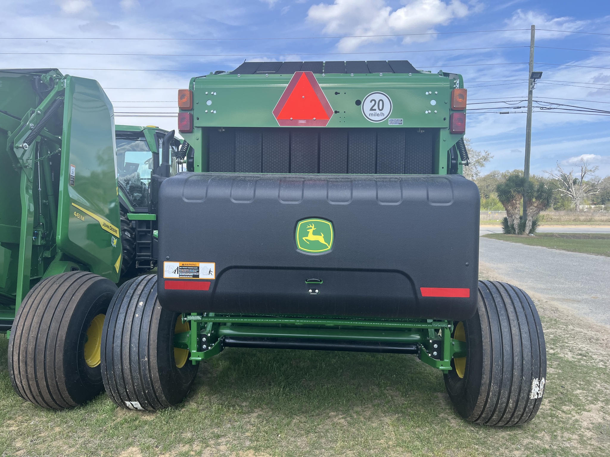 2026 John Deere 561M Image 3