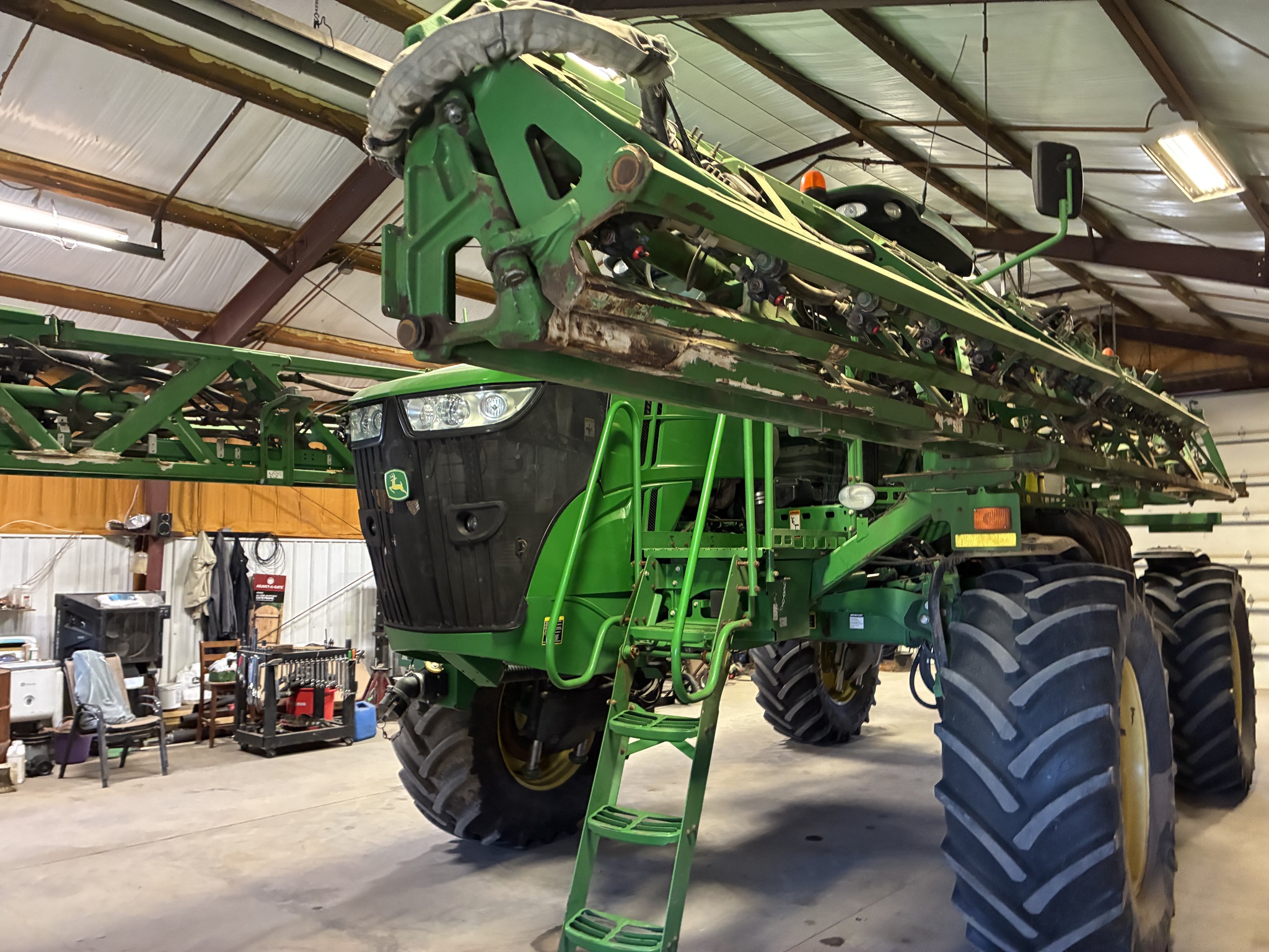 2014 John Deere R4038 Image 9