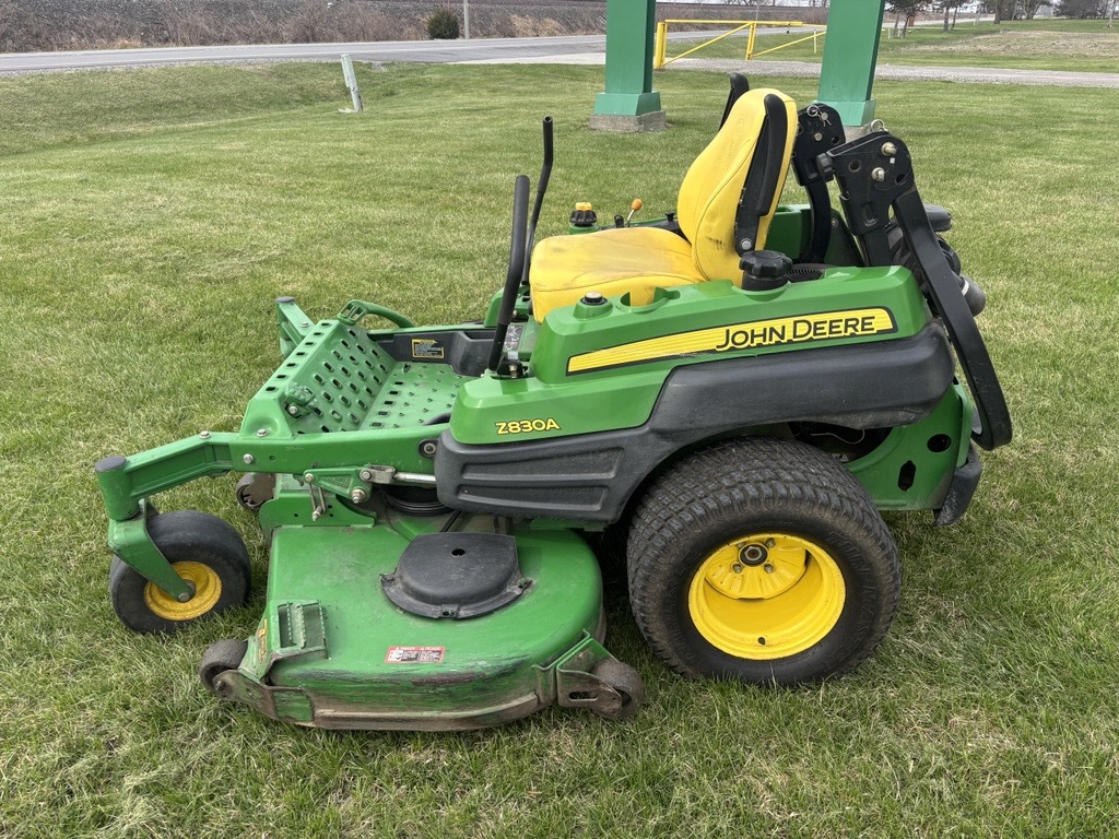 2008 John Deere Z830A Image 2