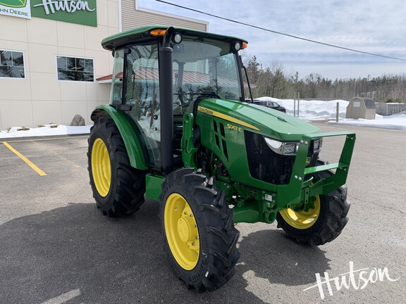 Photo of 2025 John Deere 5067E