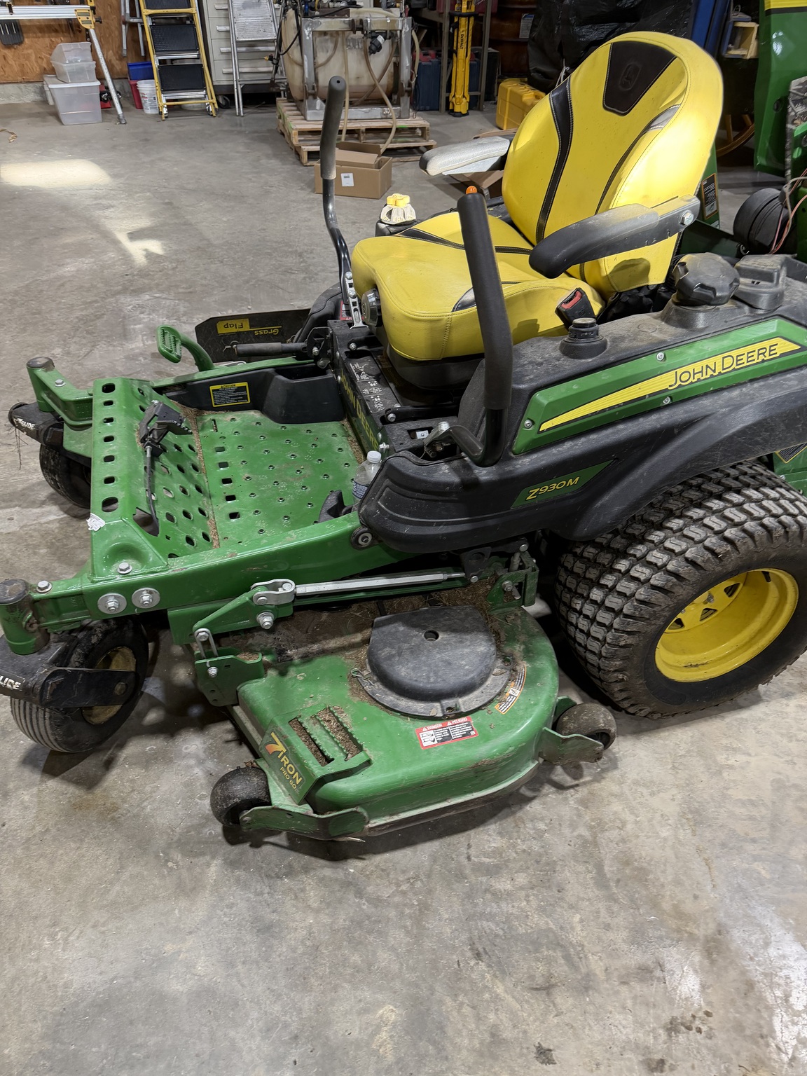 2019 John Deere Z930M Image 1
