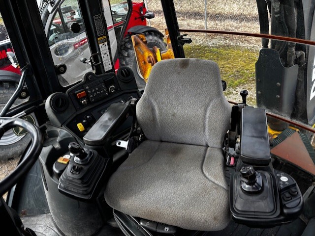 John Deere 410TJ Image 9