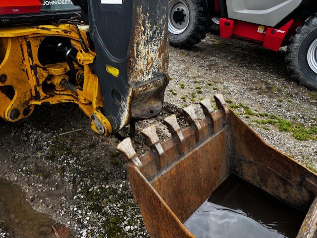 John Deere 410TJ Image 10