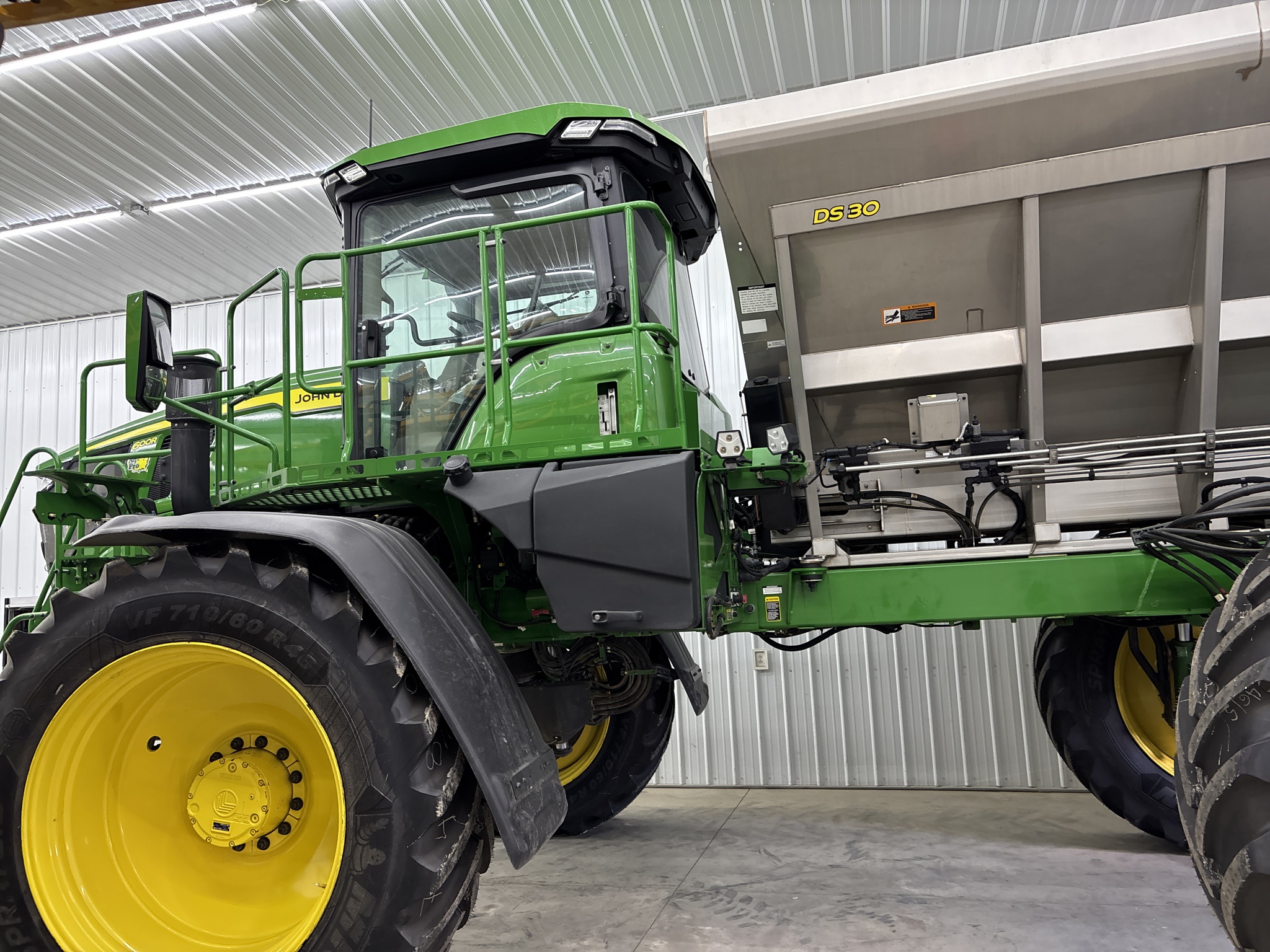 Used 2023 John Deere 600R Self Propelled Applicators at Koenig Equipment in Anna, OH - PhotoXL1