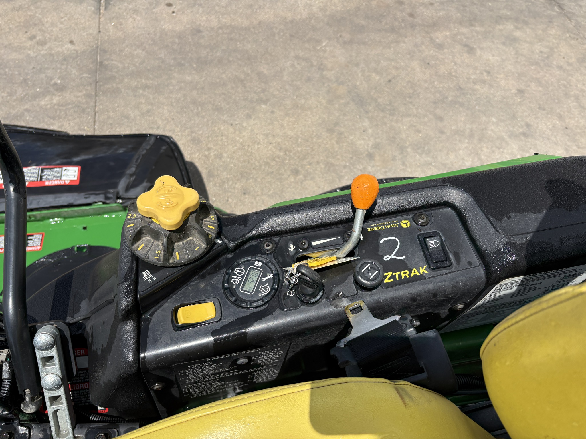 2023 John Deere Z970R Image 6