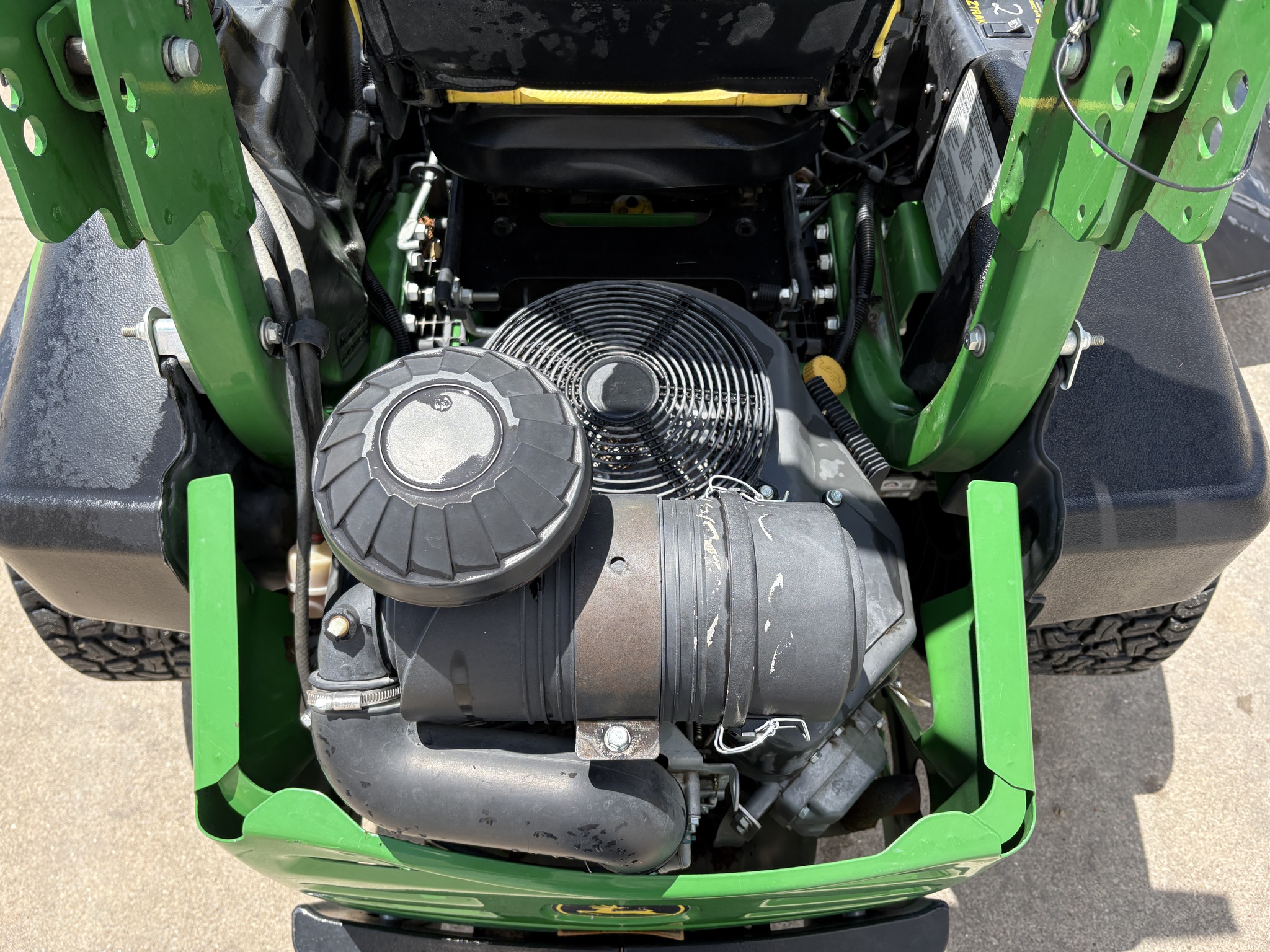 2023 John Deere Z970R Image 7