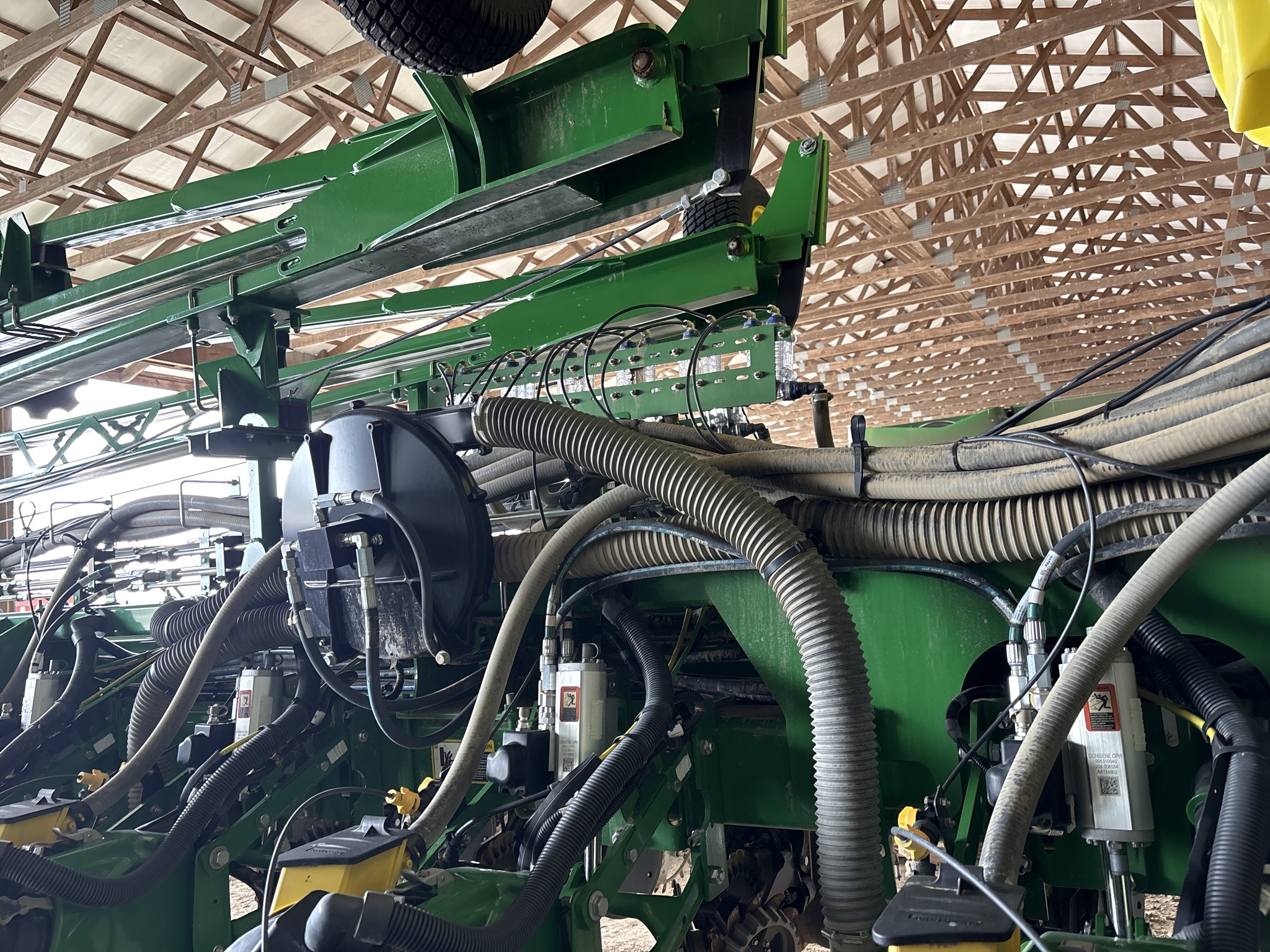 Used 2025 John Deere 1775NT Planters: Drawn at Koenig Equipment in Anna, OH - PhotoXL11