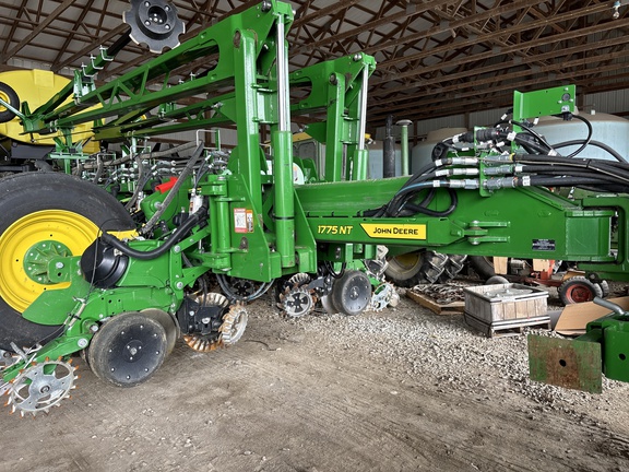 Used 2025 John Deere 1775NT Planters: Drawn at Koenig Equipment in Anna, OH - Photo6