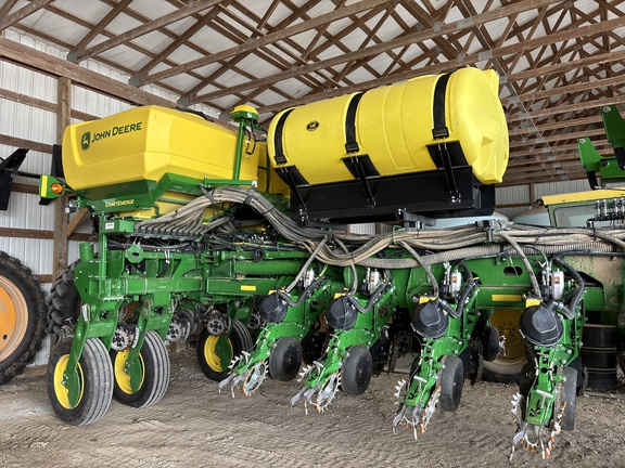 Used 2025 John Deere 1775NT Planters: Drawn at Koenig Equipment in Anna, OH - Photo0
