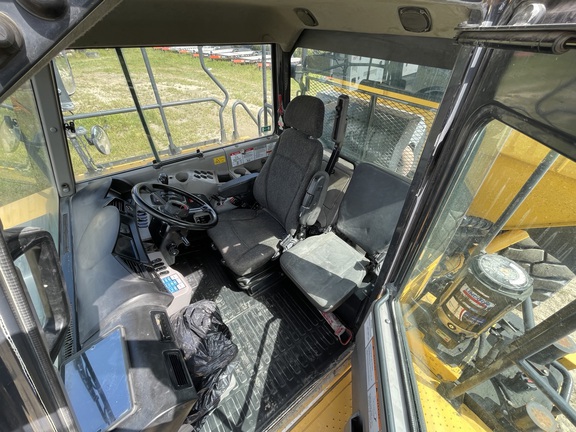 2016 Komatsu HM400