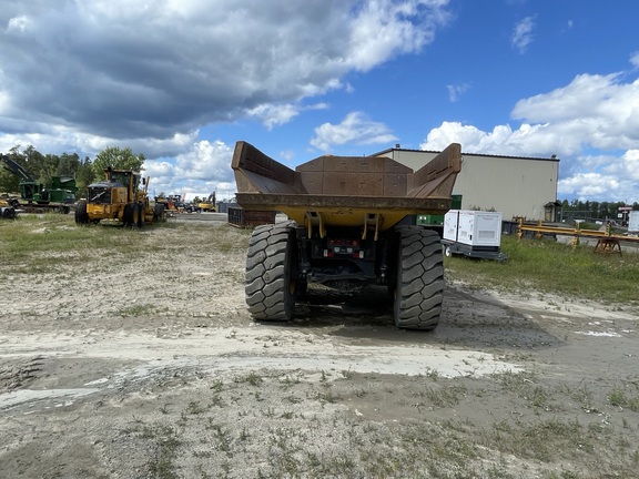 2016 Komatsu HM400