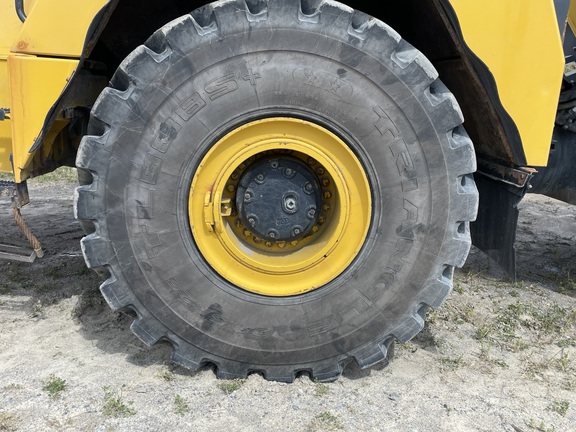 2016 Komatsu HM400