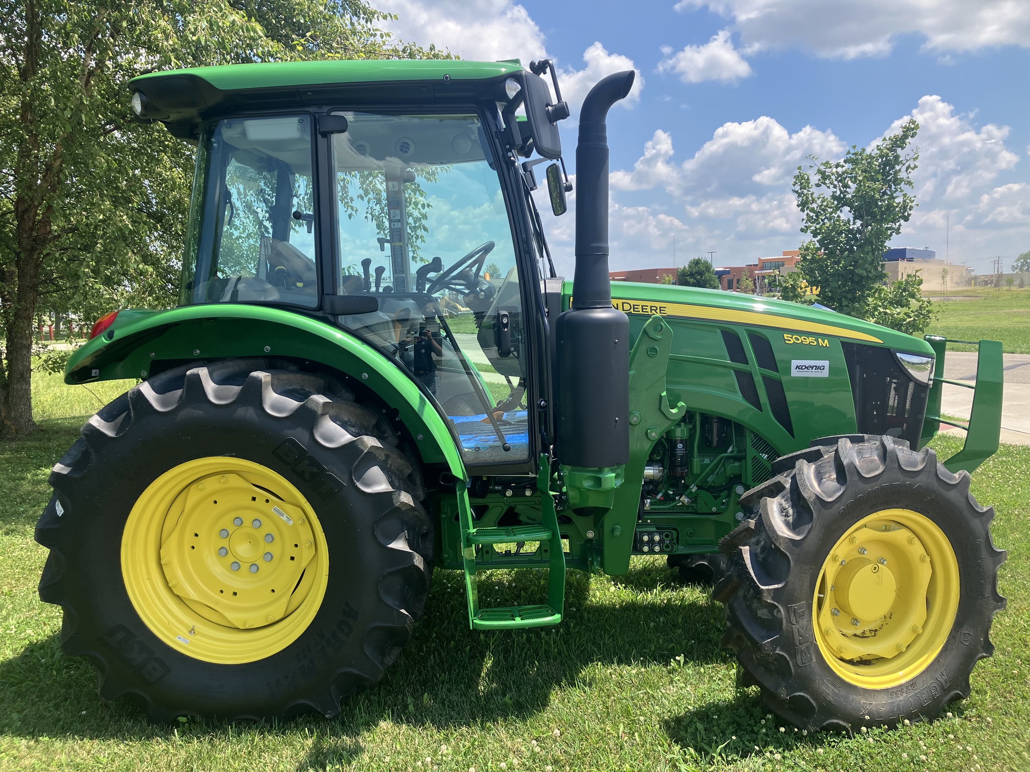 New In-Stock 2026 John Deere 5095M Utility Tractors at Koenig Equipment in Franklin, IN - PhotoXL0