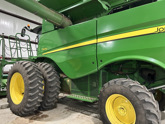 2012 John Deere S670 Used Equipment