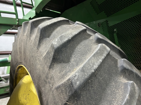 2012 John Deere S670 (6th thumbnail)