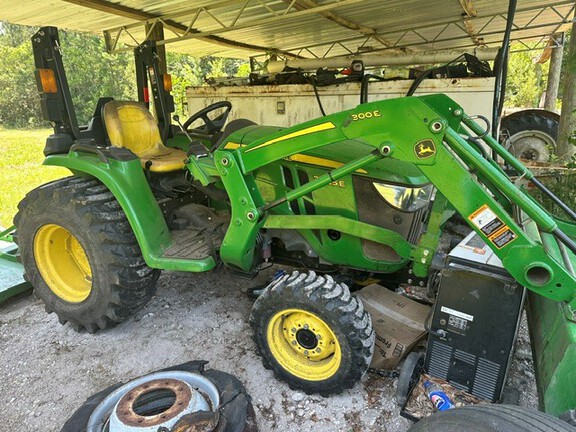 2020 John Deere 3025E-7