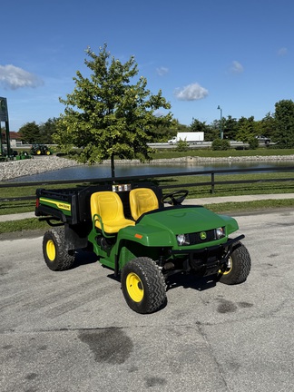 2025 John-Deere 4X2 GATOR