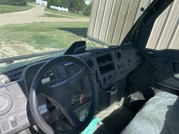 2024 John Deere XUV 835M (13th thumbnail)