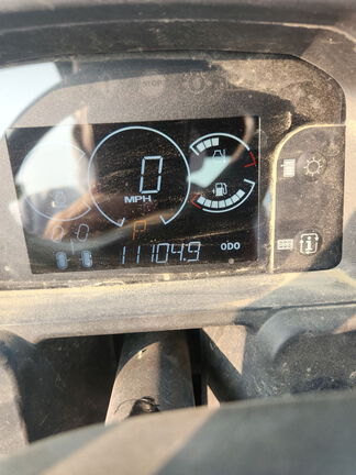 2023 John Deere XUV 835M - Photo2