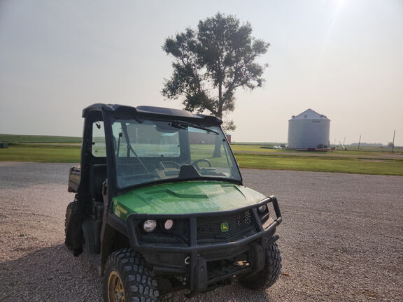 2023 John Deere XUV 835M - Photo6