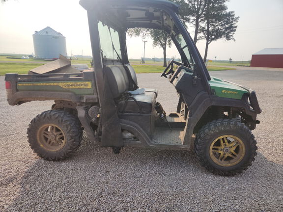 2023 John Deere XUV 835M - Photo5