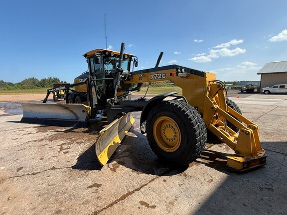 2014 John Deere 772G