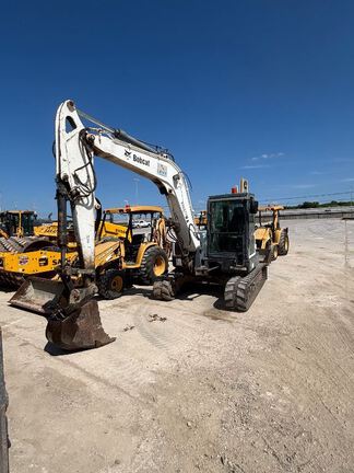 Photo of a 2010 Bobcat E80