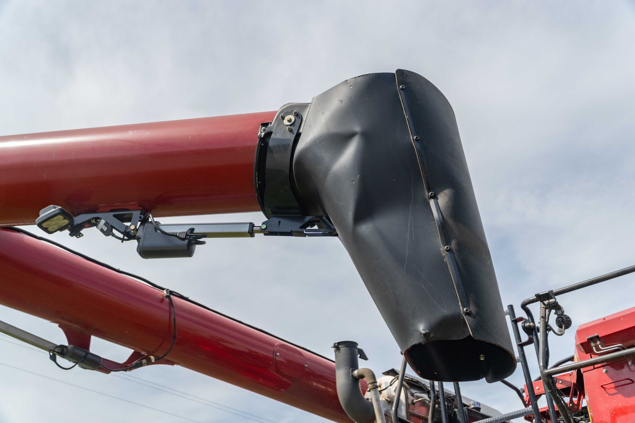 Used 2025 Case IH 8260 Combines at Koenig Equipment in Anna, OH - PhotoXL32