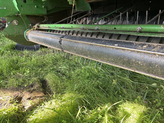 Used 2014 John Deere 569 Round Balers at Horizon Ag & Turf in St. Paul, AB - Photo5