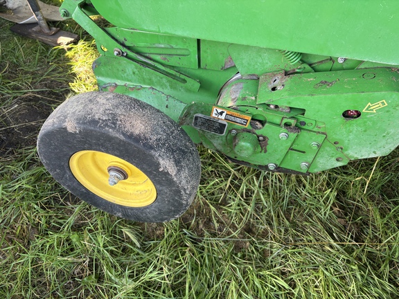 Used 2014 John Deere 569 Round Balers at Horizon Ag & Turf in St. Paul, AB - Photo10