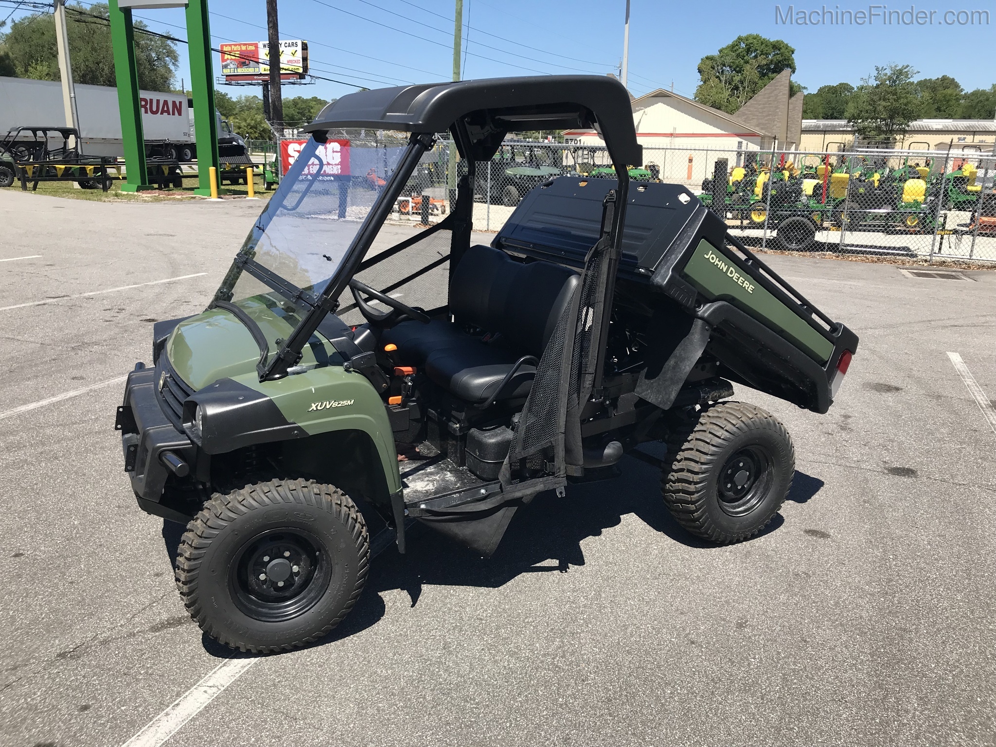 2020 John Deere XUV825M Image 4