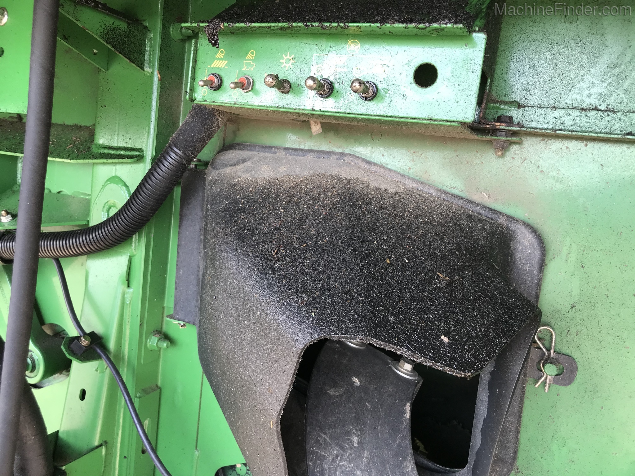 2012 John Deere S690 Image 20