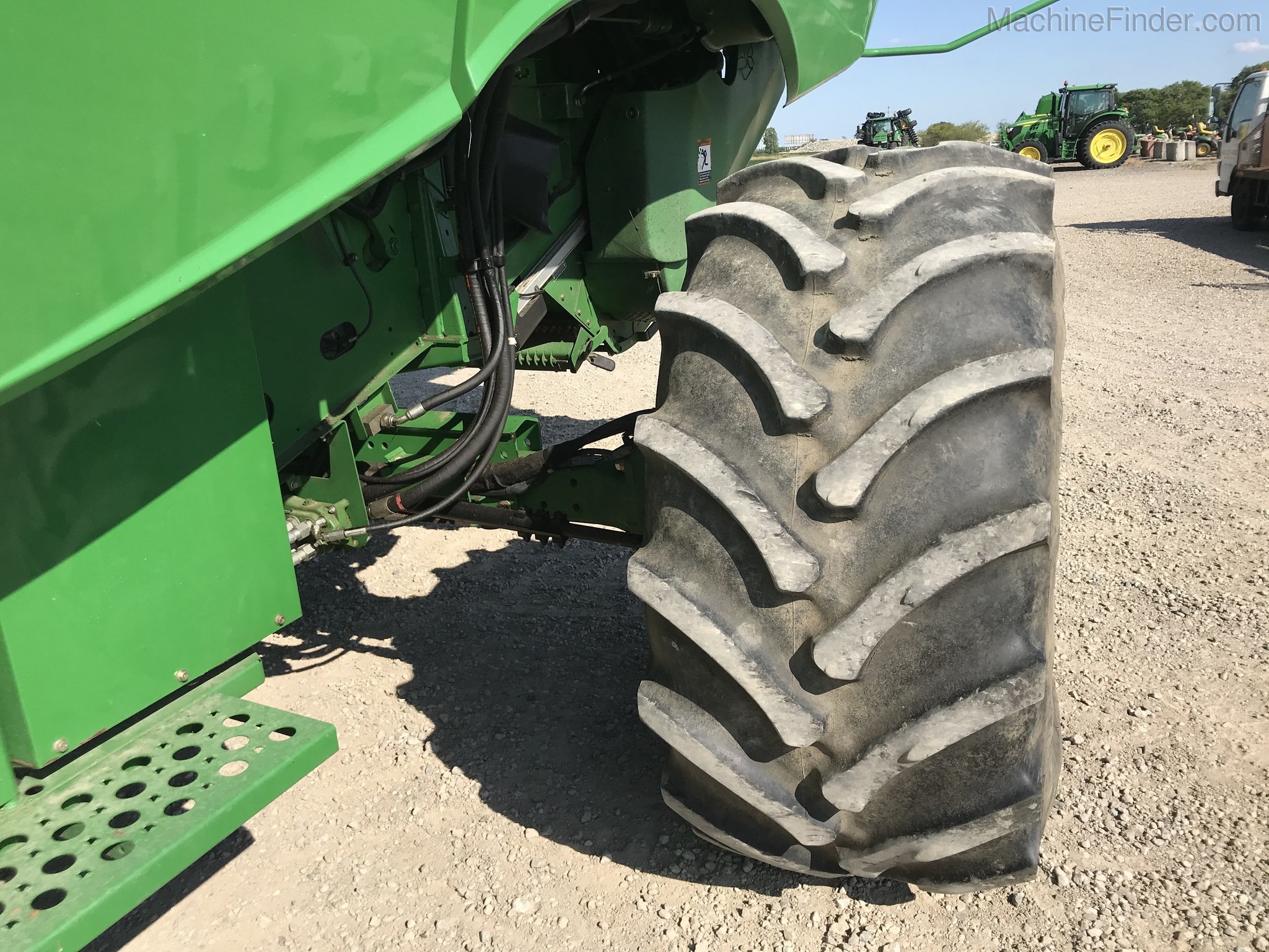 2012 John Deere S690 Image 26