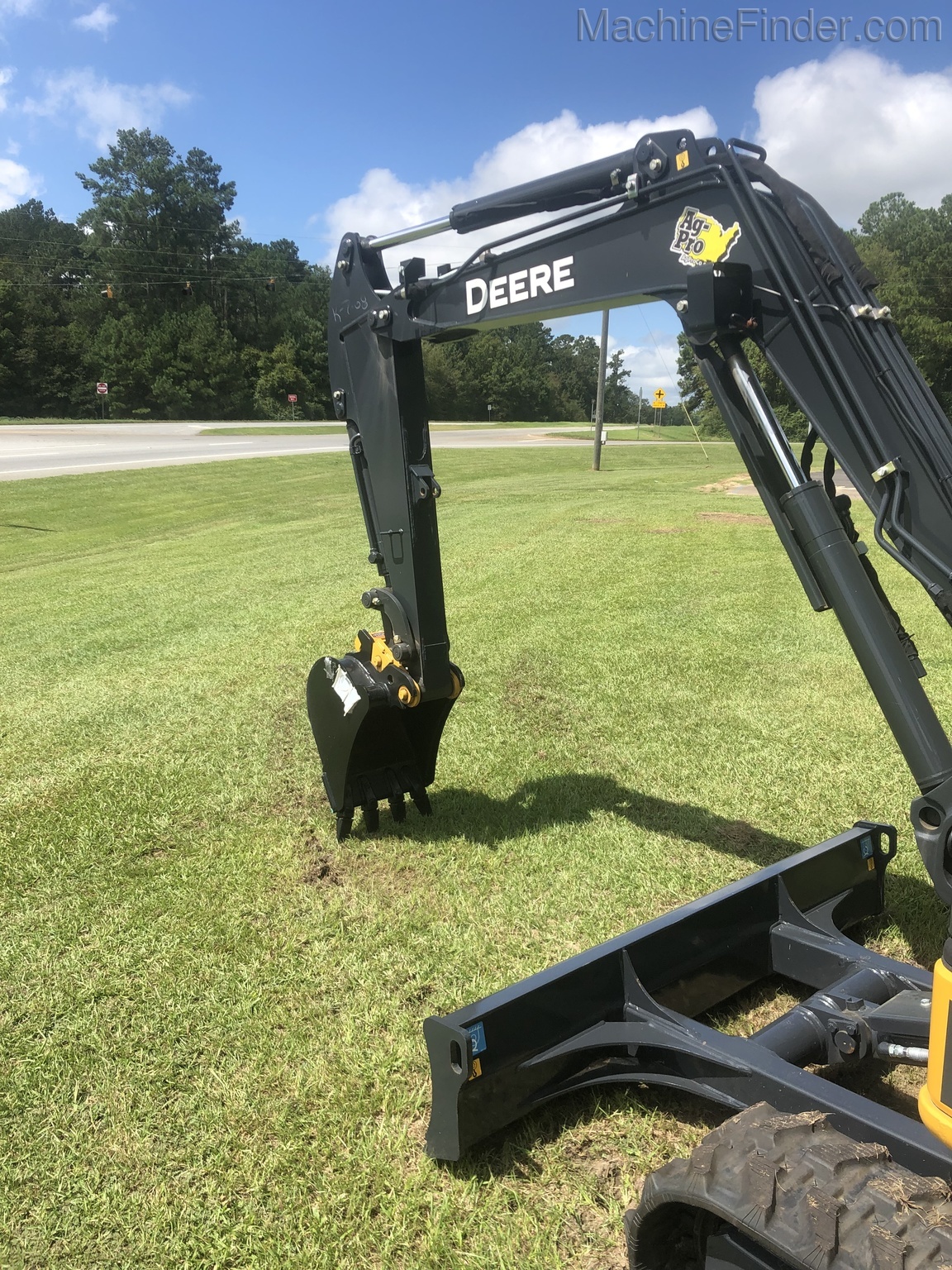 2018 John Deere 35G Image 8