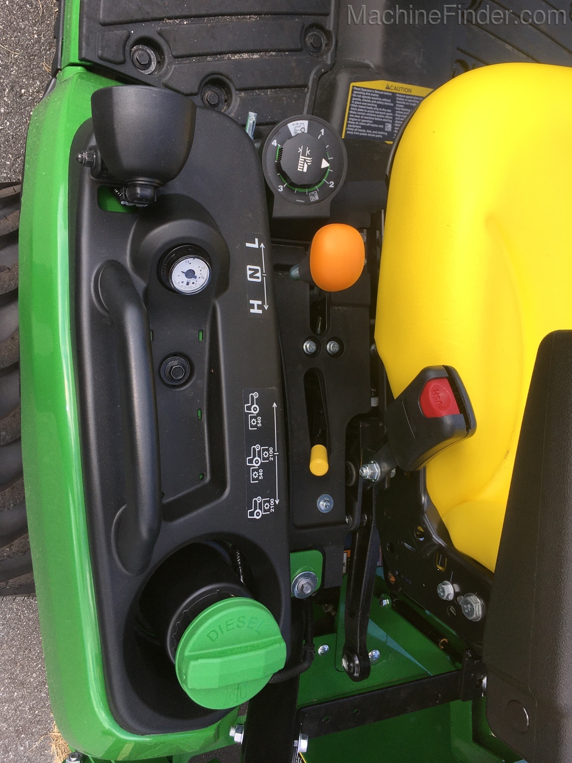 2020 John Deere 1025R TLB Image 9