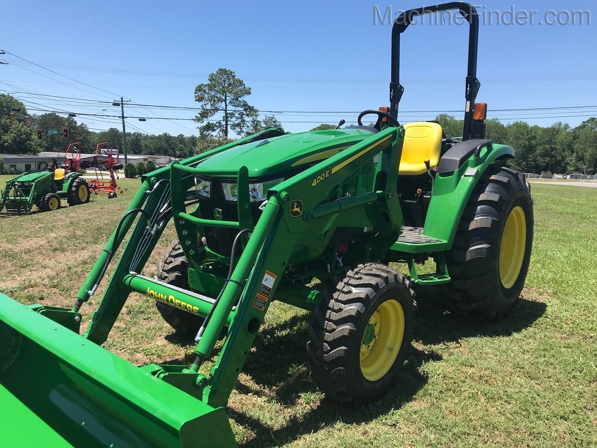 2021 John Deere 4044M Image 2