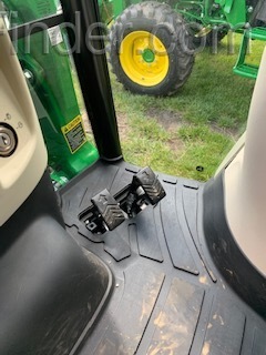 2020 John Deere 3039R Image 6