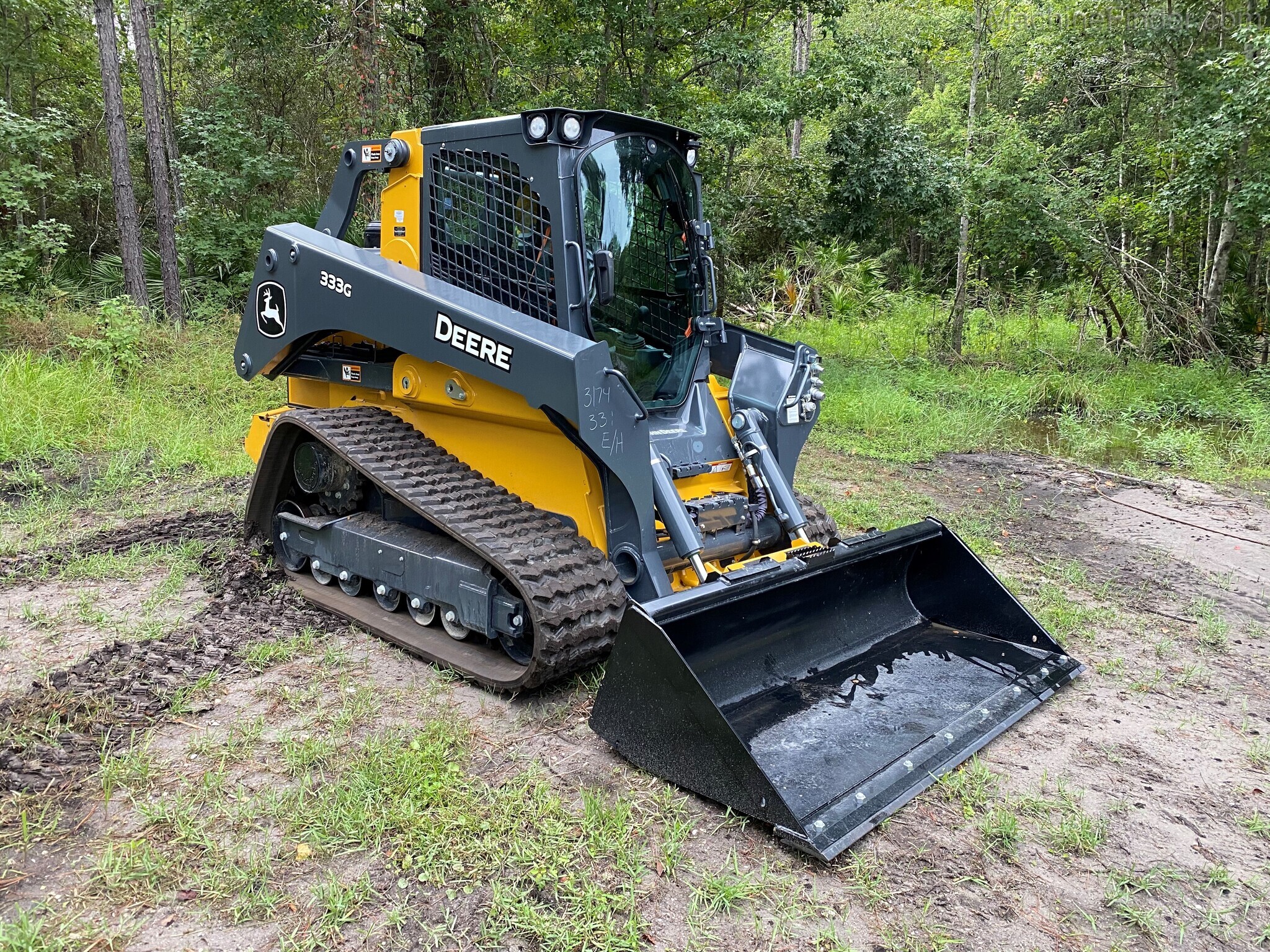 2020 John Deere 333G Image 2