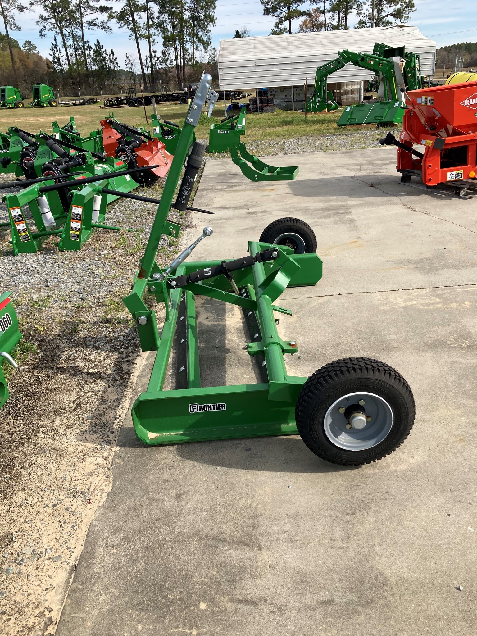 2022 Frontier LP1060 Image 1