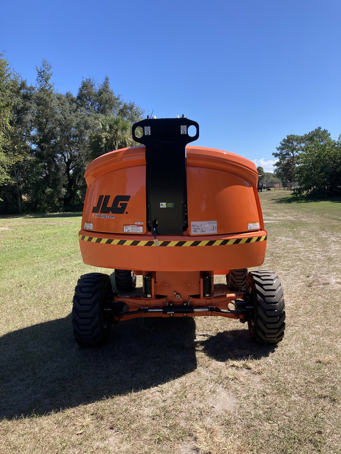 2023 JLG 460SJ Image 3