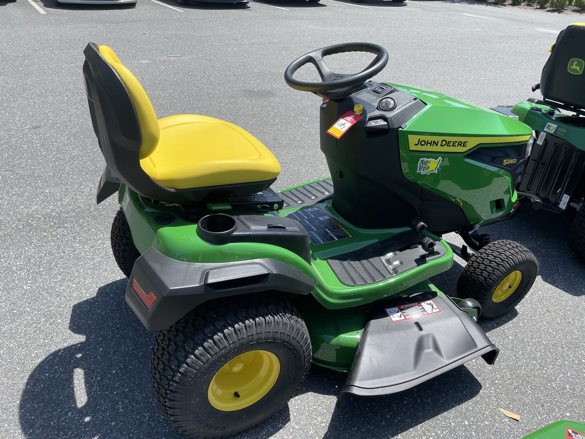 2023 John Deere S220 Image 1