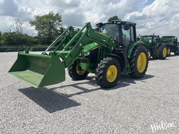 Photo of 2023 John Deere 6120M