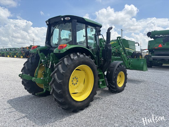Photo of 2023 John Deere 6120M