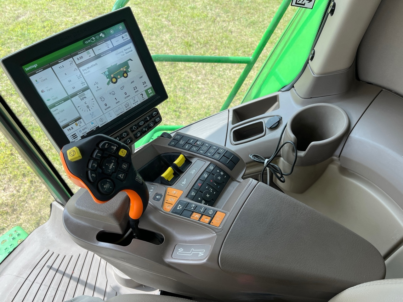 Used 2020 John Deere S770 Combines at Koenig Equipment in Urbana, OH - PhotoXL9