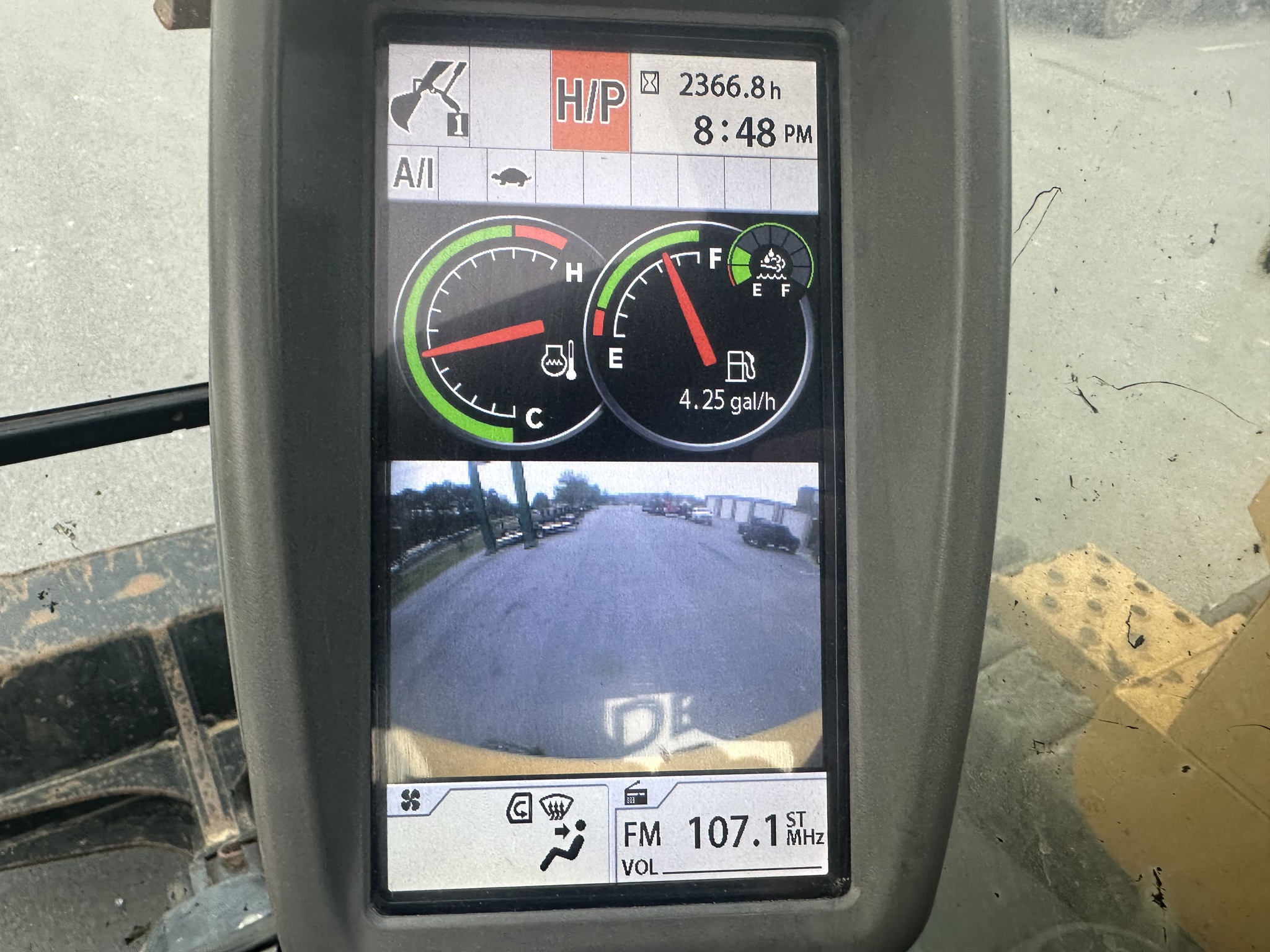 2019 John Deere 135G Image 8