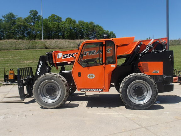 Photo of a 2024 Skytrak 8042